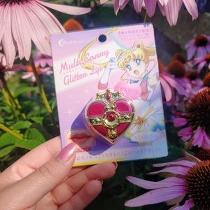 Super Sailor Moon Cosmic heart compact